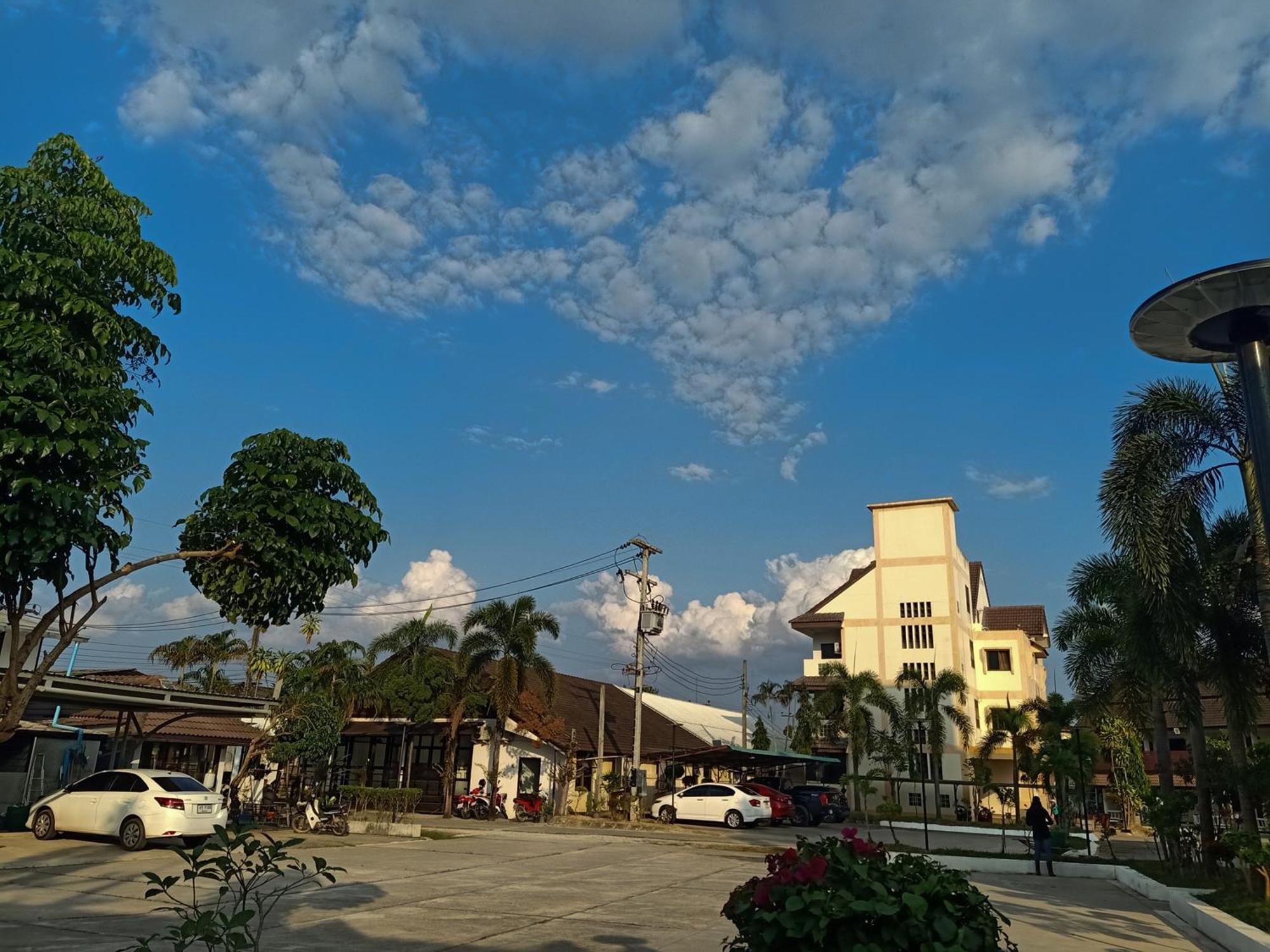 Goldenville Chiang Rai Exterior photo